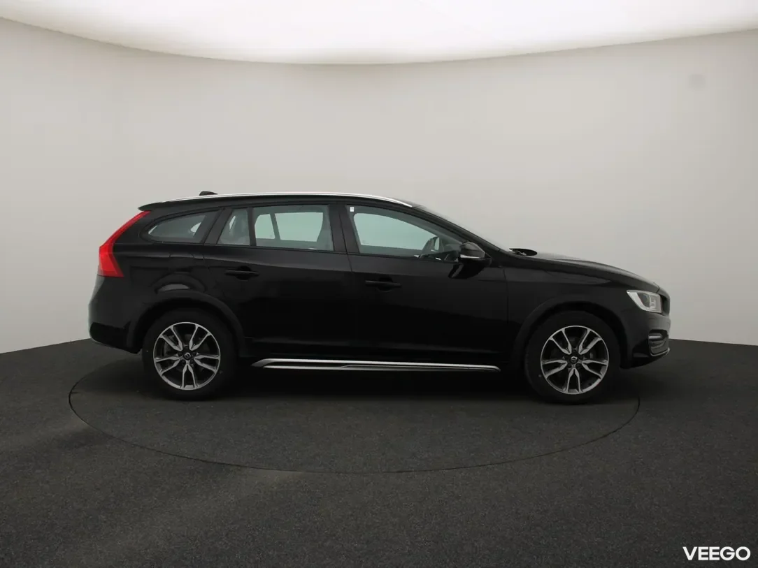 Volvo v60-cross-country 2 140kW
