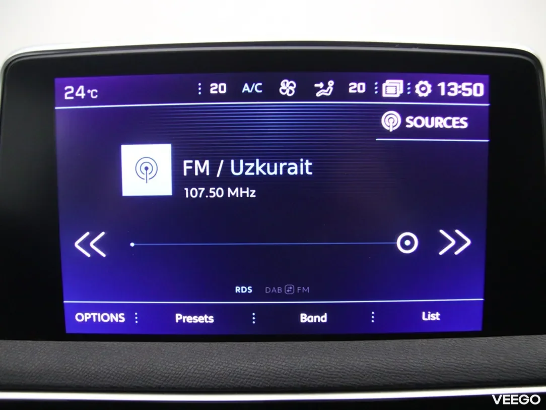Peugeot 5008 1.2 96kW