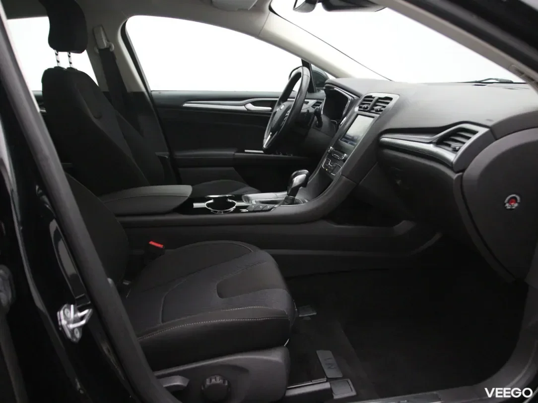 Ford Mondeo 1.5 118kW