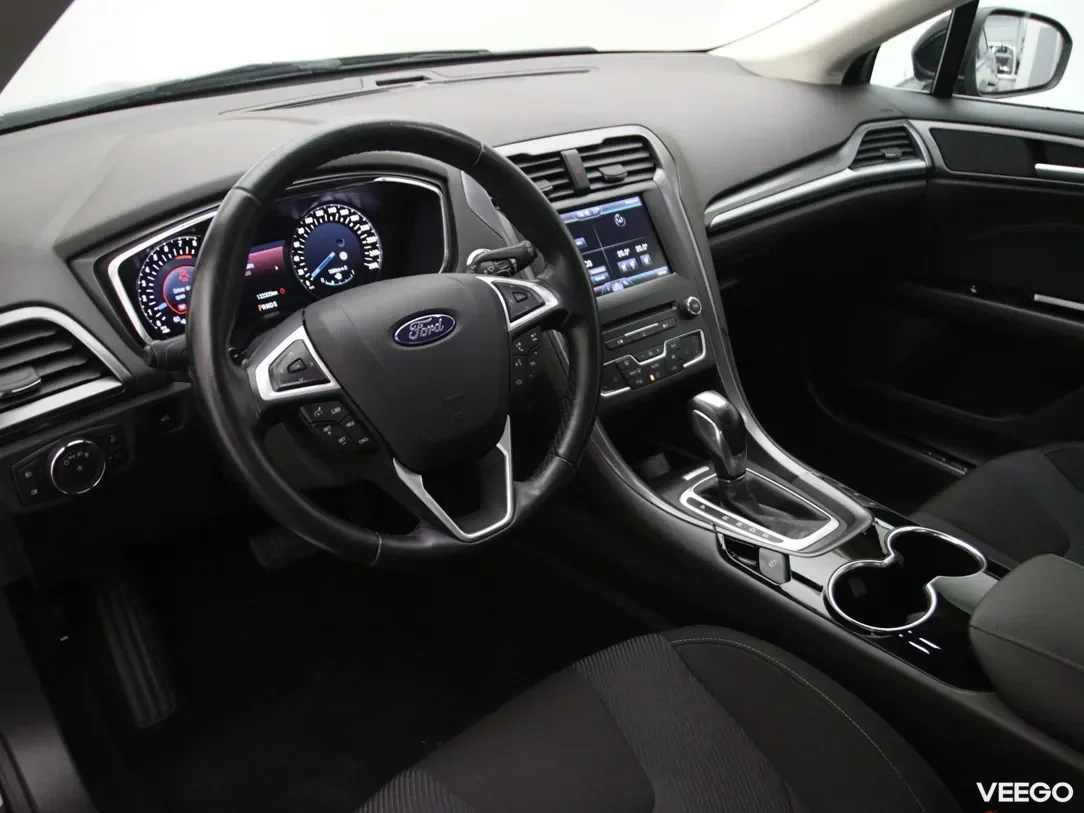Ford Mondeo 1.5 118kW