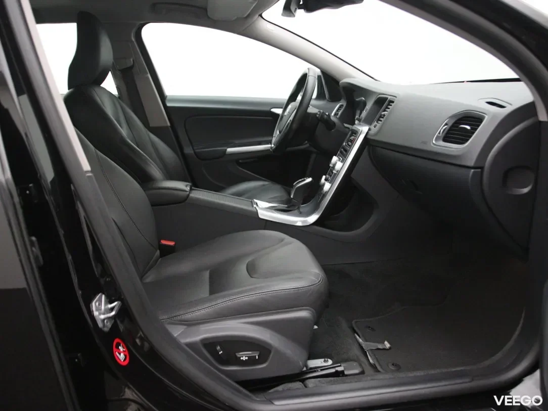 Volvo v60-cross-country 2 140kW