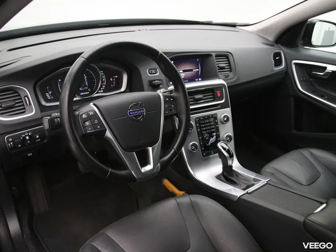 Volvo v60-cross-country 2 140kW
