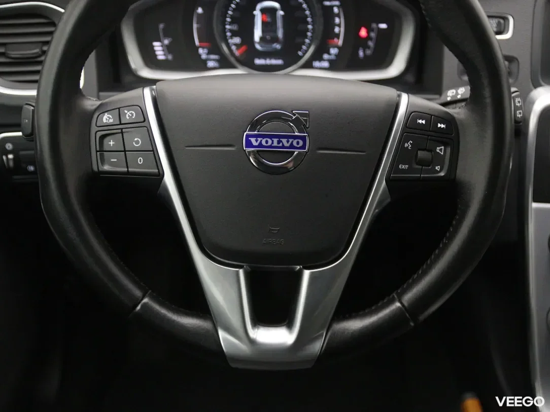 Volvo v60-cross-country 2 140kW