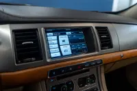 Jaguar XF Sportbrake 147kW thumbnail