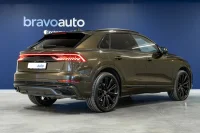 Audi Q8 55 TFSi Quattro S-Line Exclusive 3 250kW thumbnail