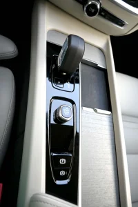 Volvo V60 Cross Country AWD INSCRIPTION INTELLI SAFE PRO 2 145kW thumbnail