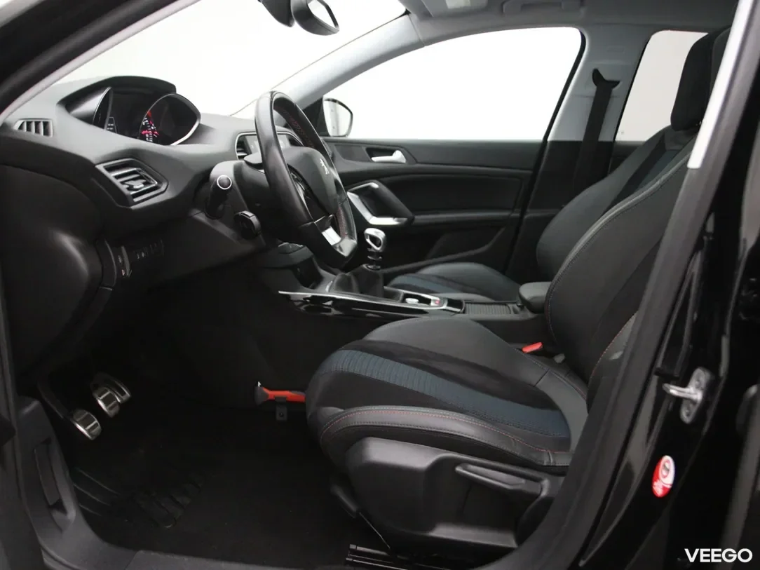Peugeot 308 1.2 96kW