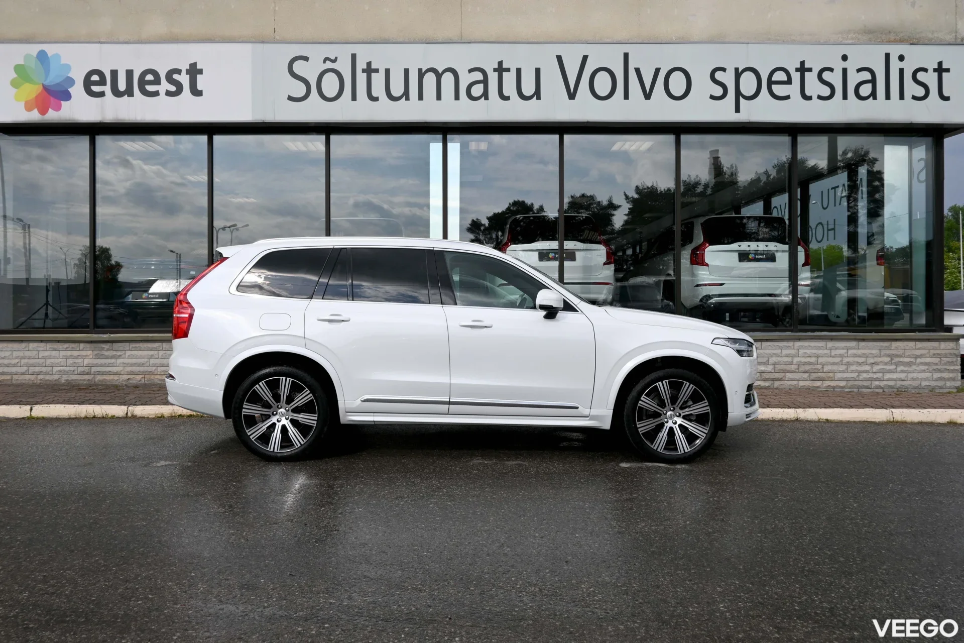 Volvo XC90 AWD 4C H&K ULTIMATE BRIGHT XENIUM INTELLI SAFE PRO 2 183kW