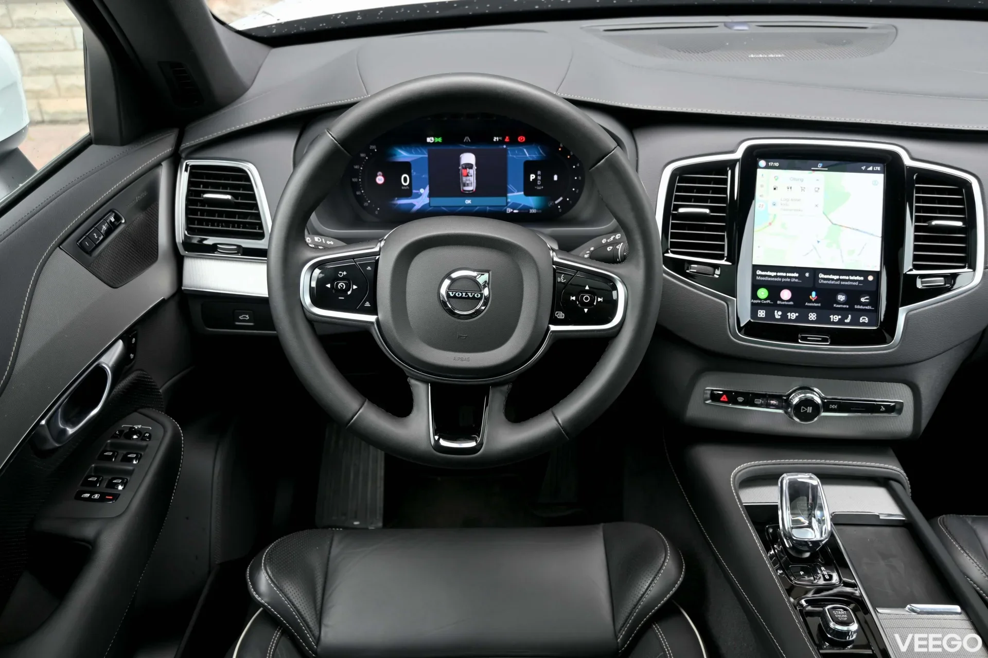 Volvo XC90 AWD 4C H&K ULTIMATE BRIGHT XENIUM INTELLI SAFE PRO 2 183kW
