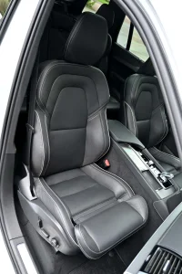 Volvo XC90 AWD 4C H&K ULTIMATE BRIGHT XENIUM INTELLI SAFE PRO 2 183kW thumbnail