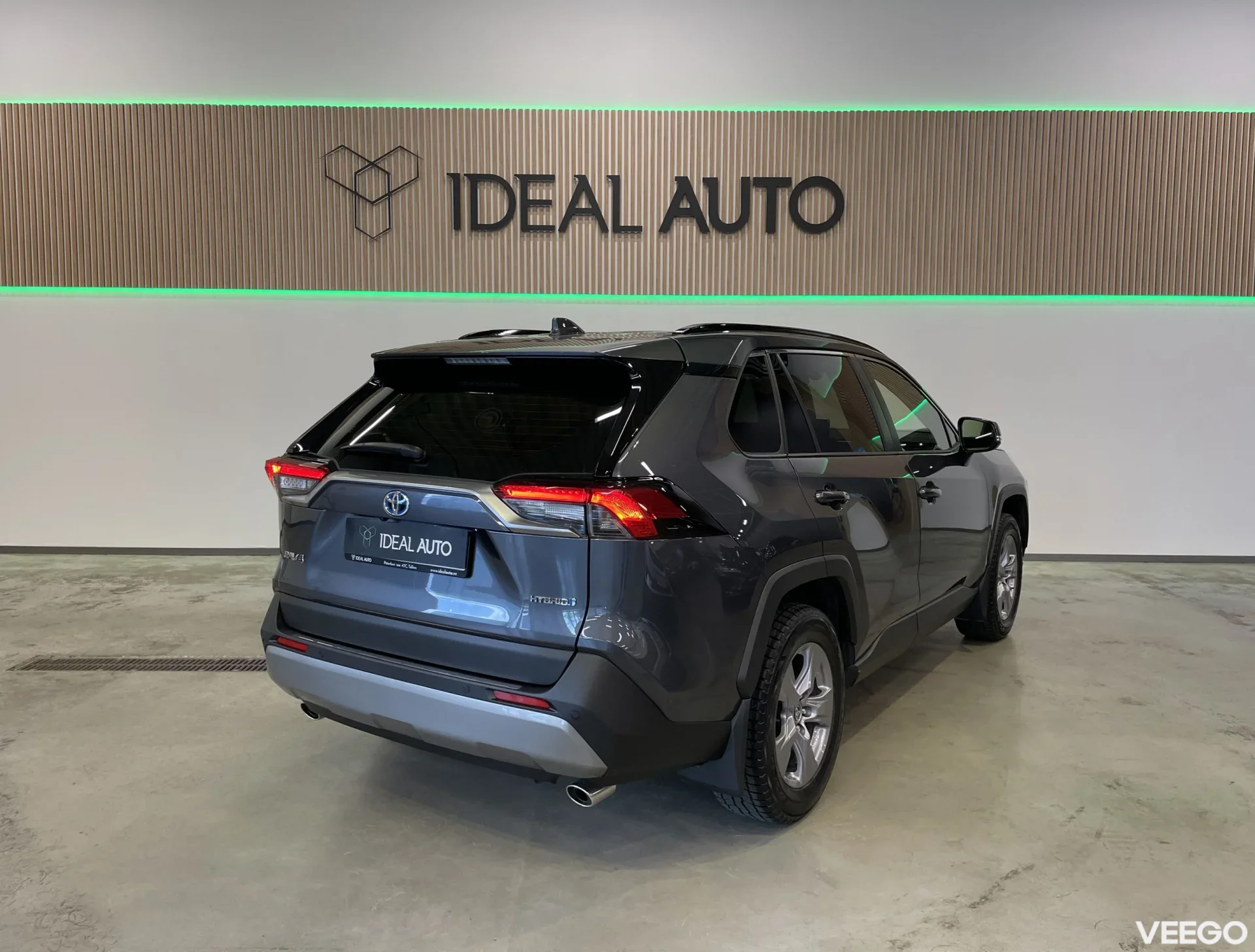 Toyota RAV4 Luxury 2.5 131kW
