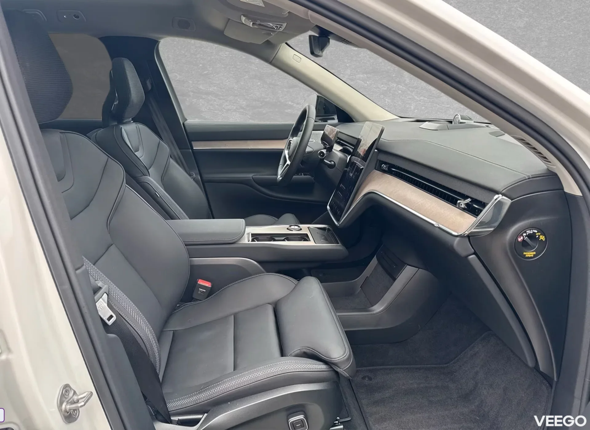 Volvo EX90 AWD 4C B&W LUXURY ULTRA PERFORMANCE FULL 380kW