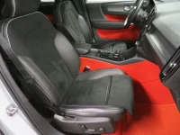 Volvo XC40 2.0 140kW thumbnail