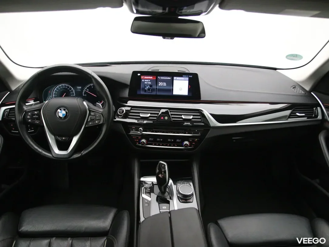 BMW 530 3 195kW
