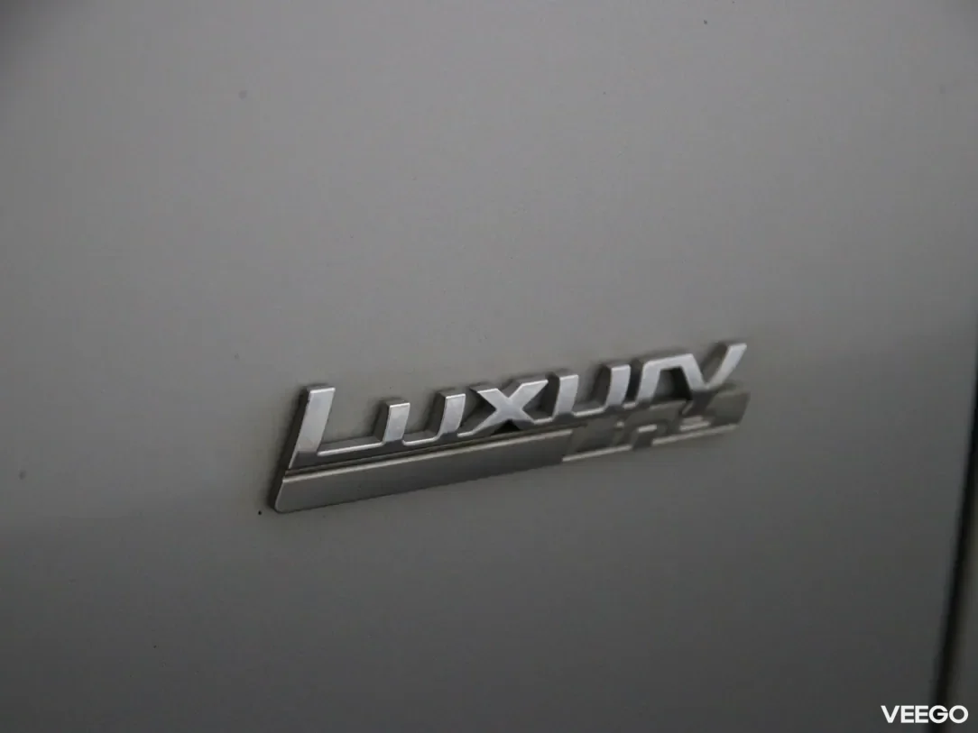 BMW 530 3 195kW