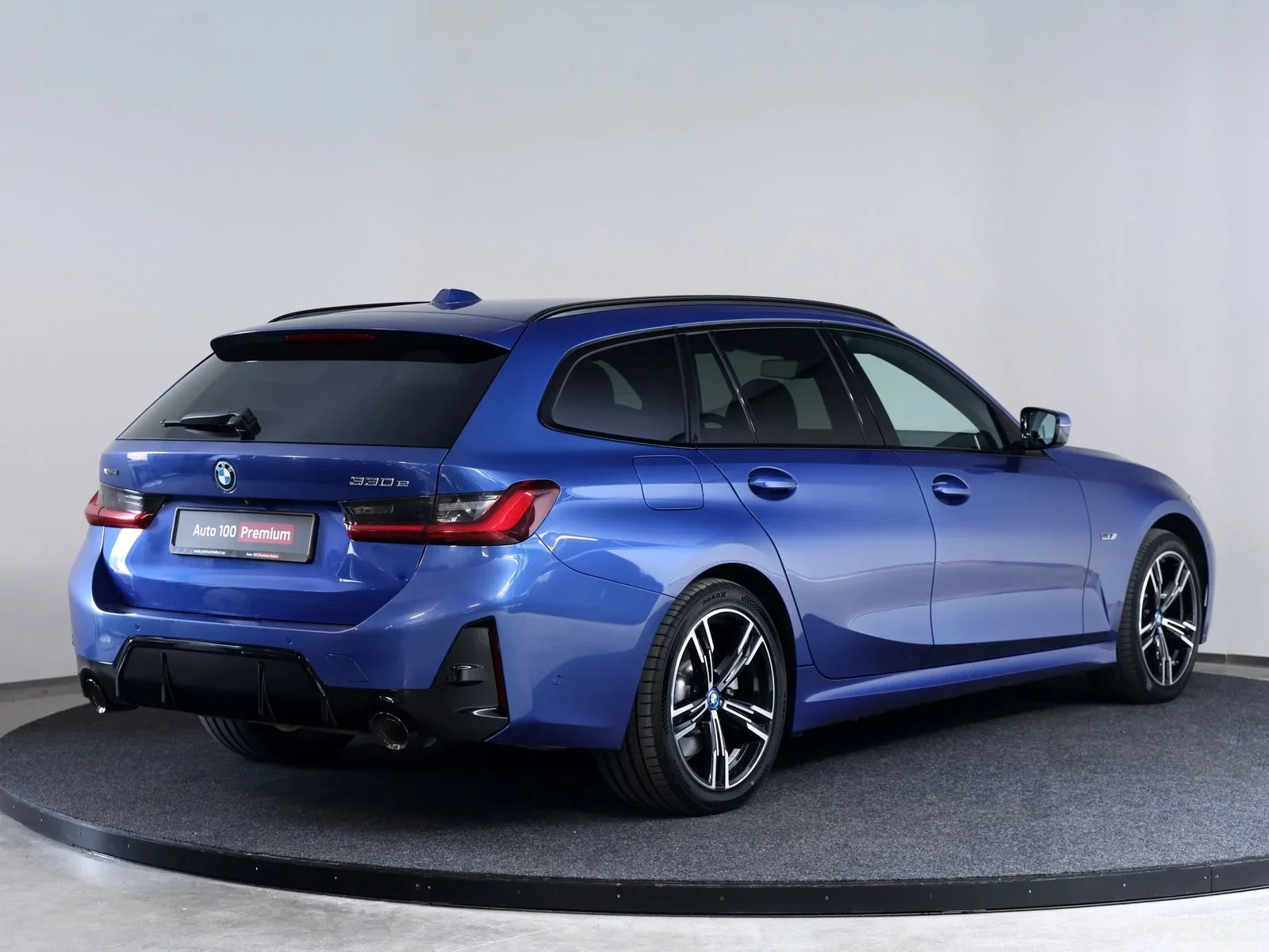 BMW 330 e xDrive M-Sportpakett 2 215kW