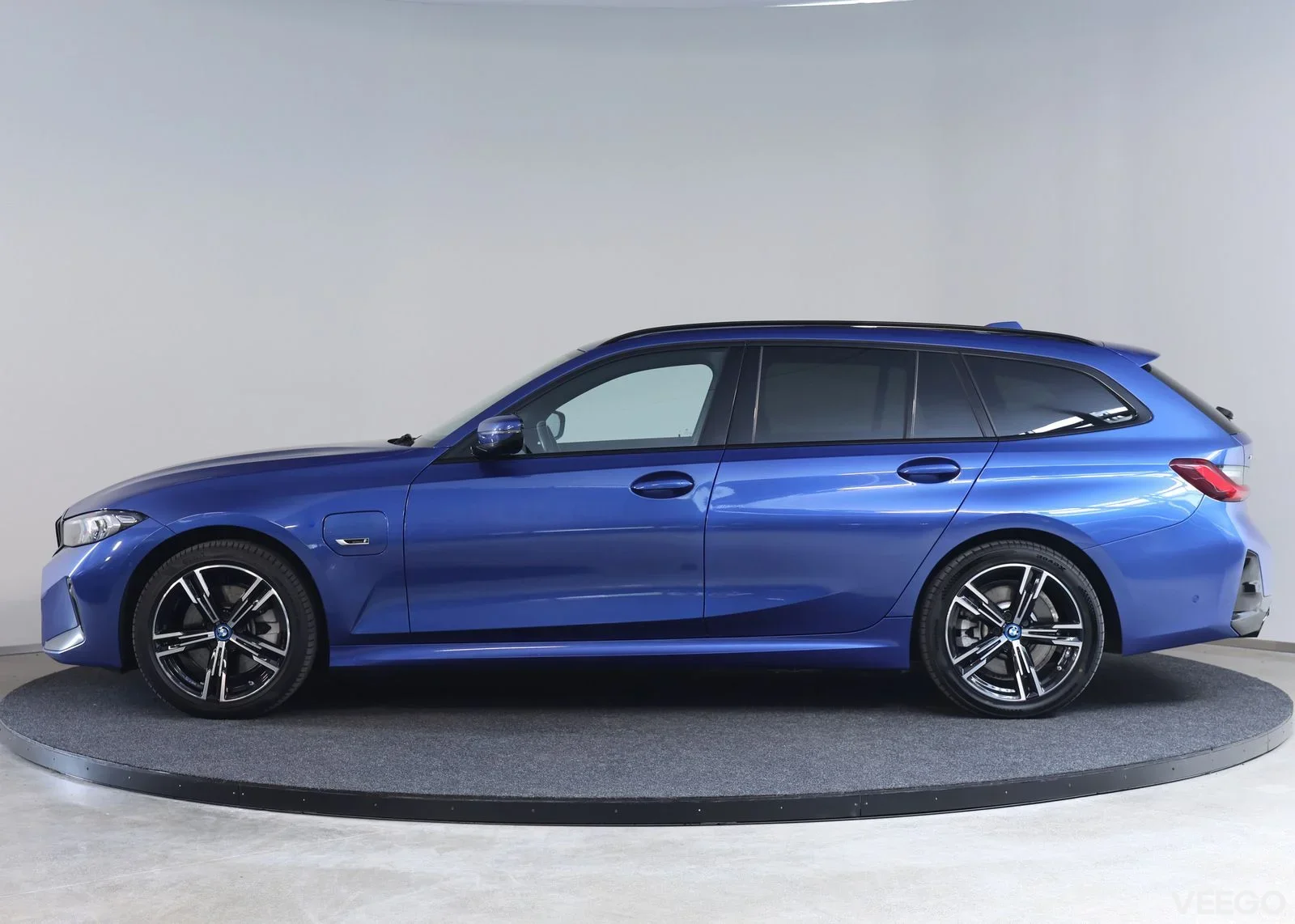 BMW 330 e xDrive M-Sportpakett 2 215kW