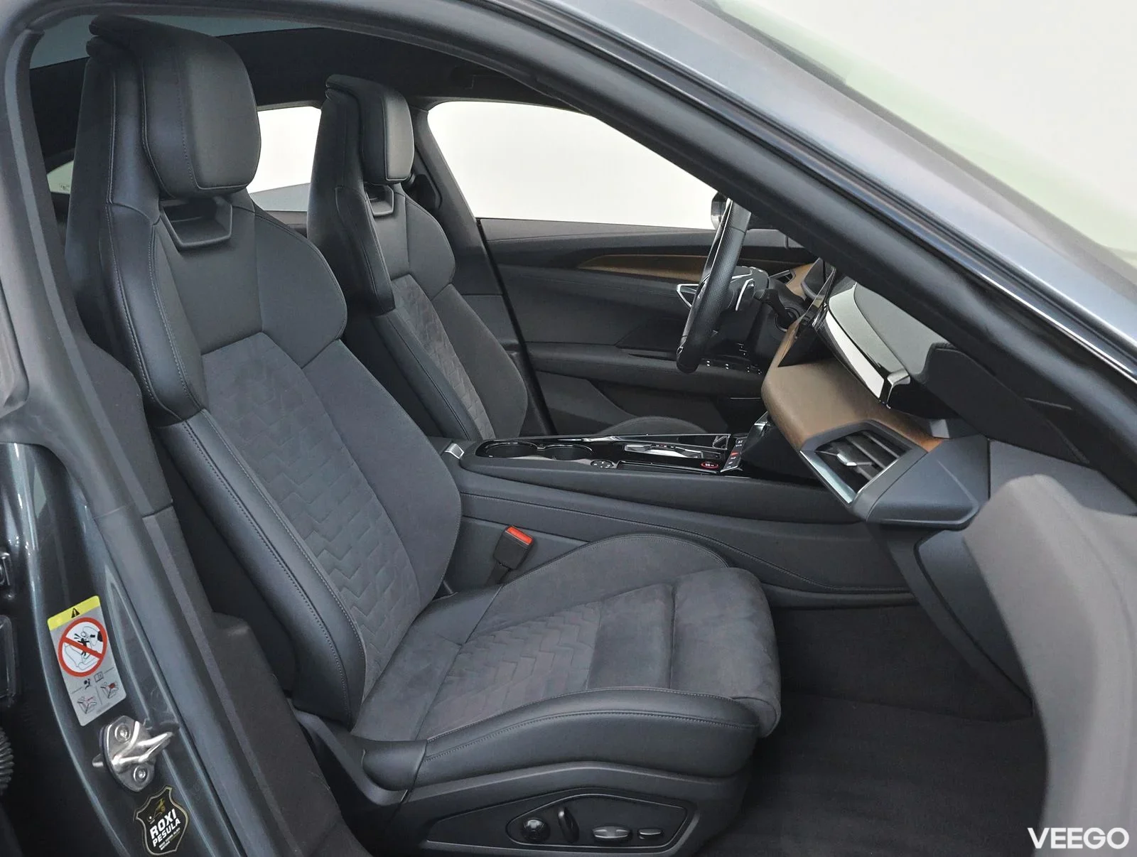 Audi e-tron GT - 140kW