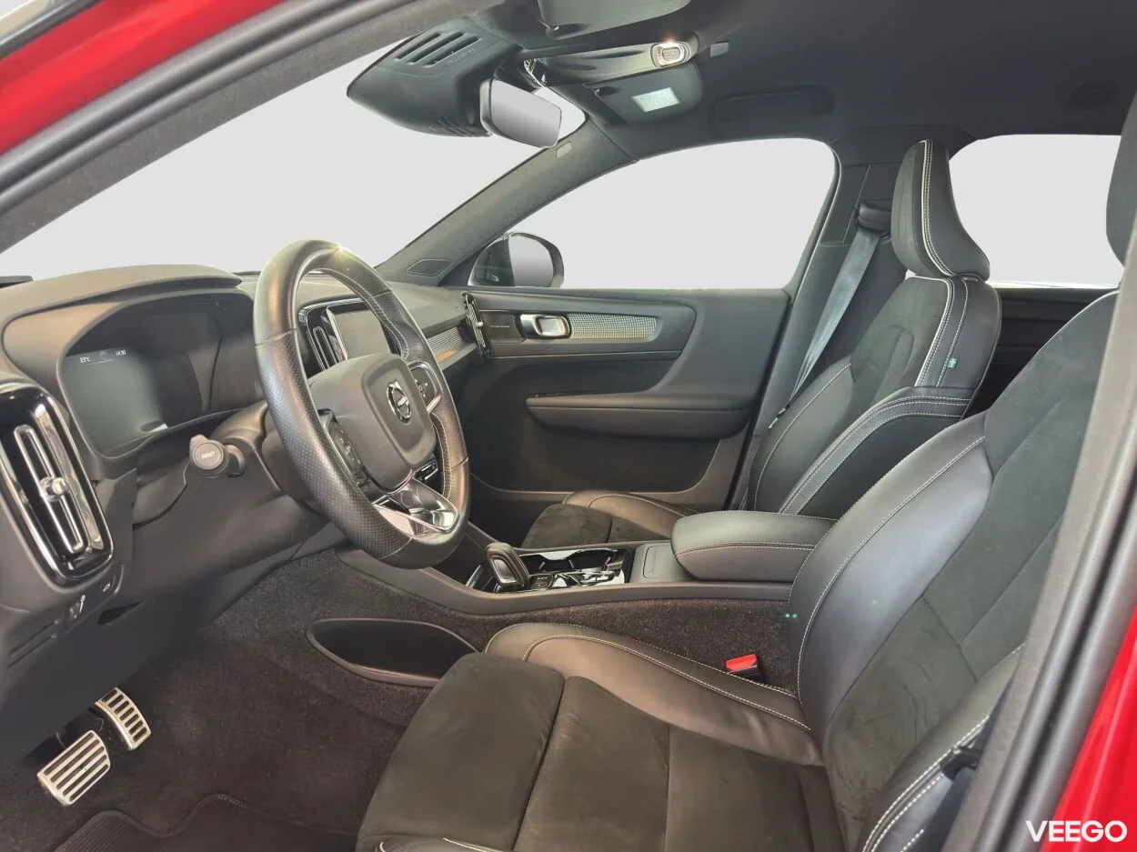 Volvo XC40 145kW