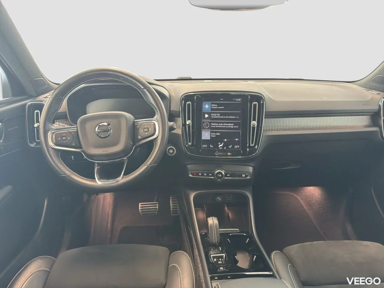 Volvo XC40 145kW