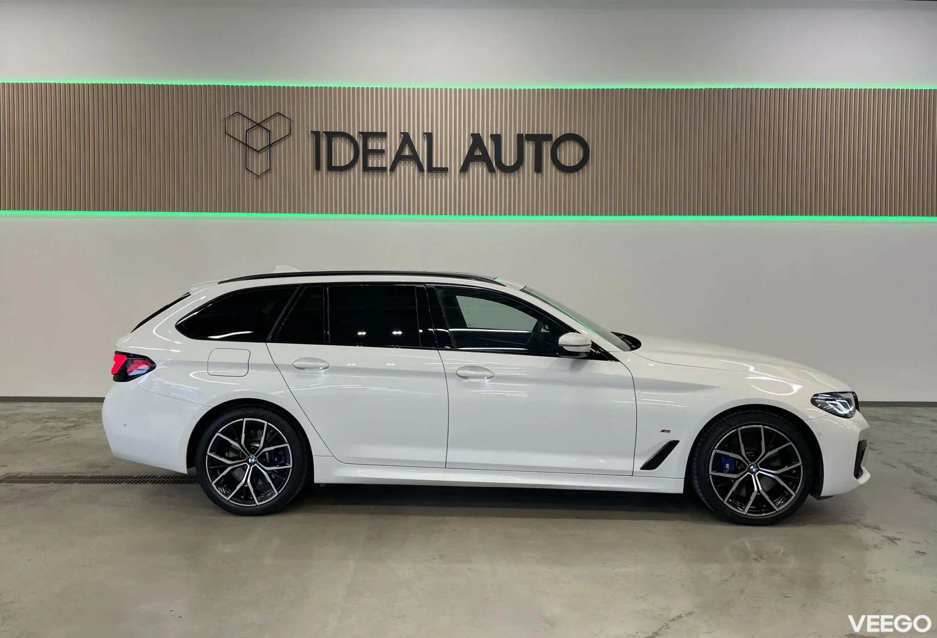 BMW 530 D xDRIVE Touring M-Sportpakett 3 210kW