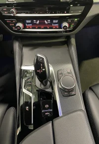 BMW 530 D xDRIVE Touring M-Sportpakett 3 210kW thumbnail
