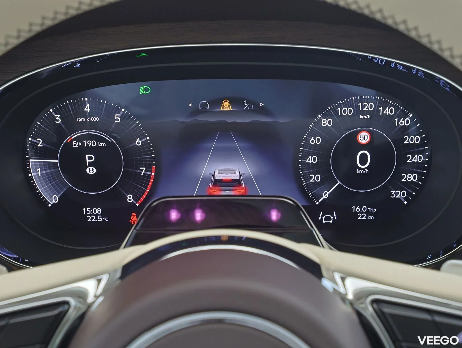 Bentley Azure V8 404kW 4 404kW