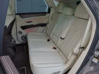 Bentley Azure V8 404kW 4 404kW thumbnail