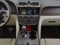 Bentley Azure V8 404kW 4 404kW thumbnail