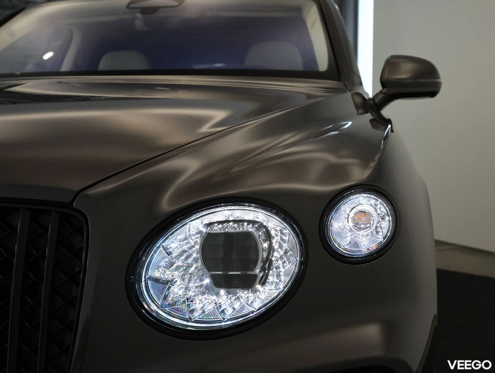 Bentley Azure V8 404kW 4 404kW