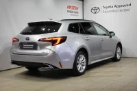 Toyota Corolla Touring Sports Active 1.8 72kW thumbnail