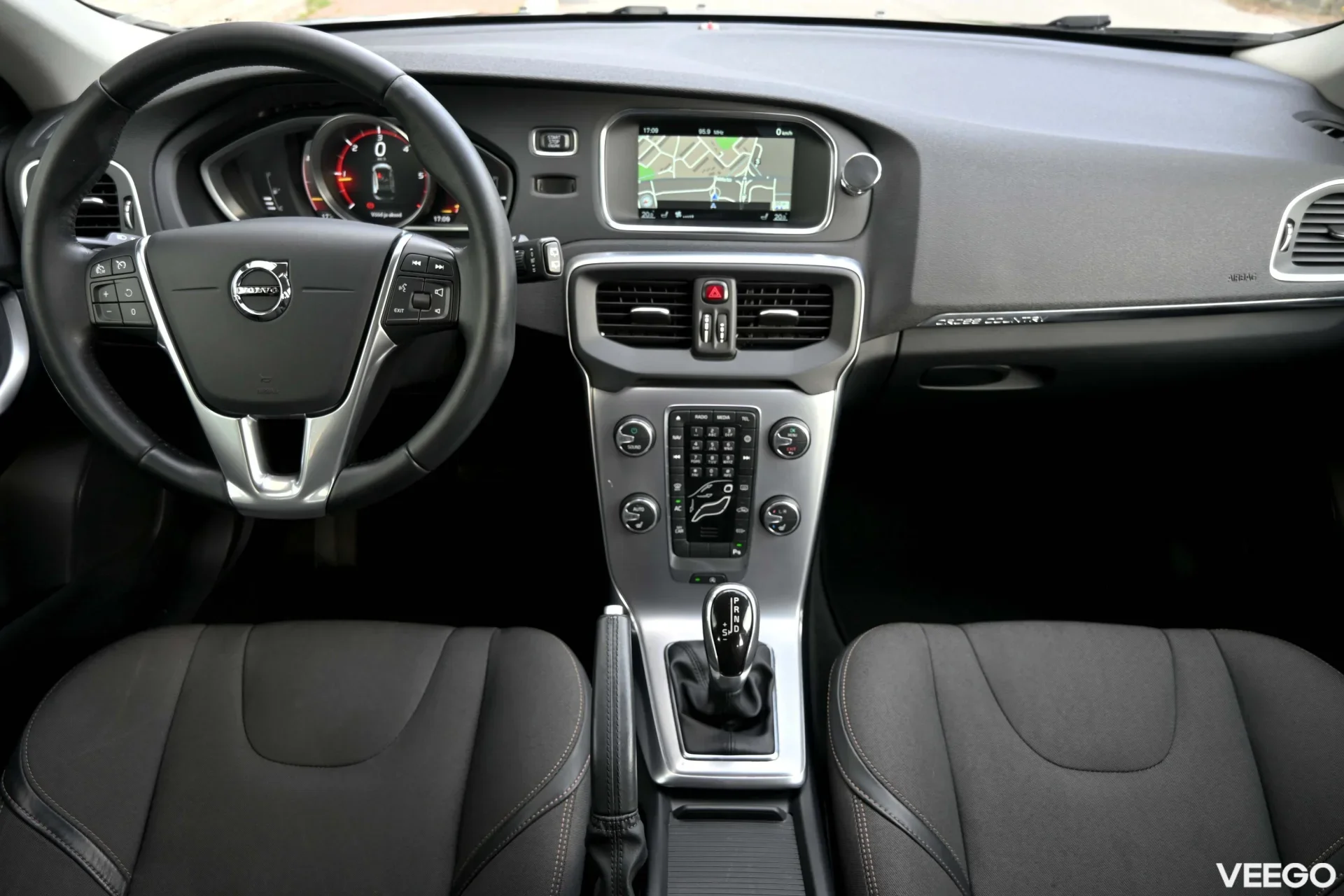 Volvo V40 Cross Country CROSS THORS INTELLI XENIUM WINTER facelift 2 110kW
