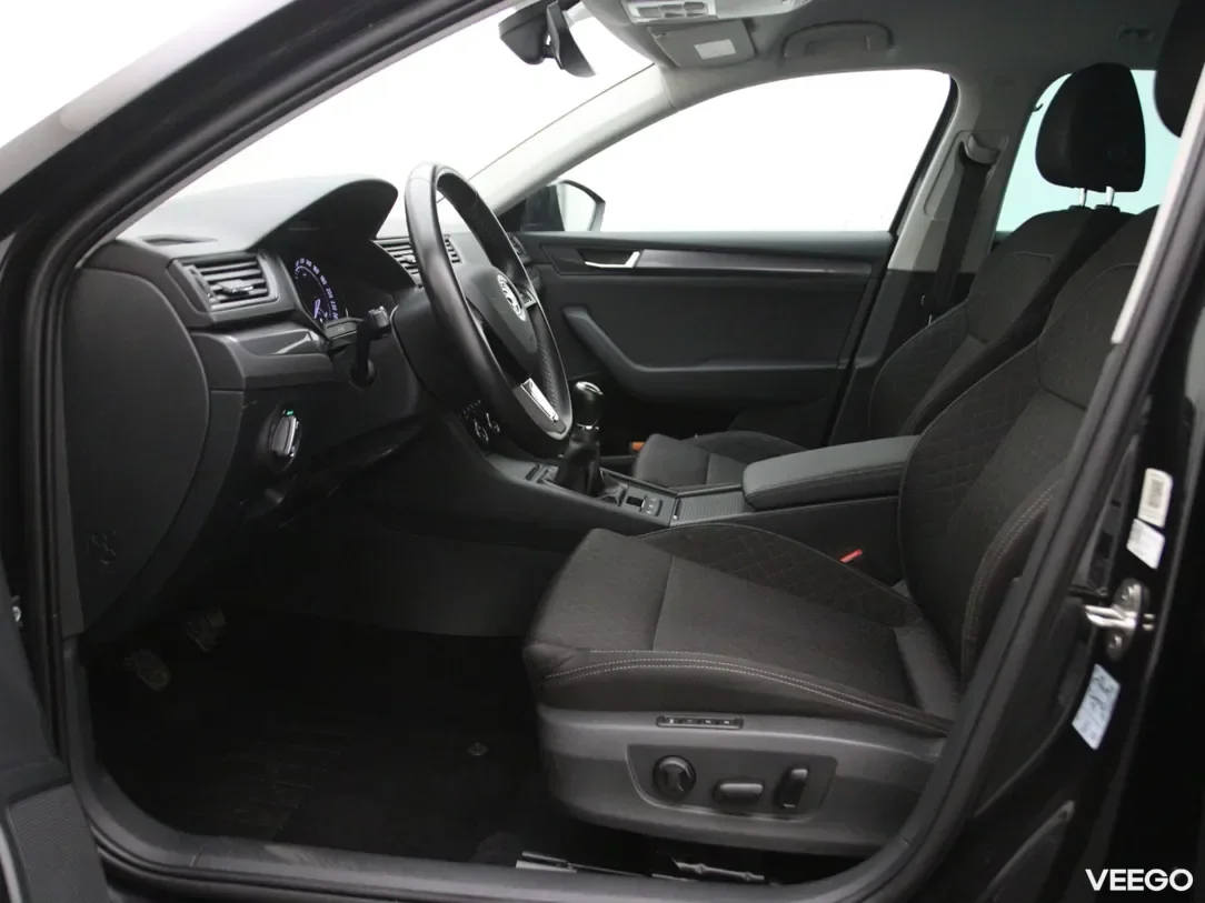 Skoda Superb 1.6 88kW