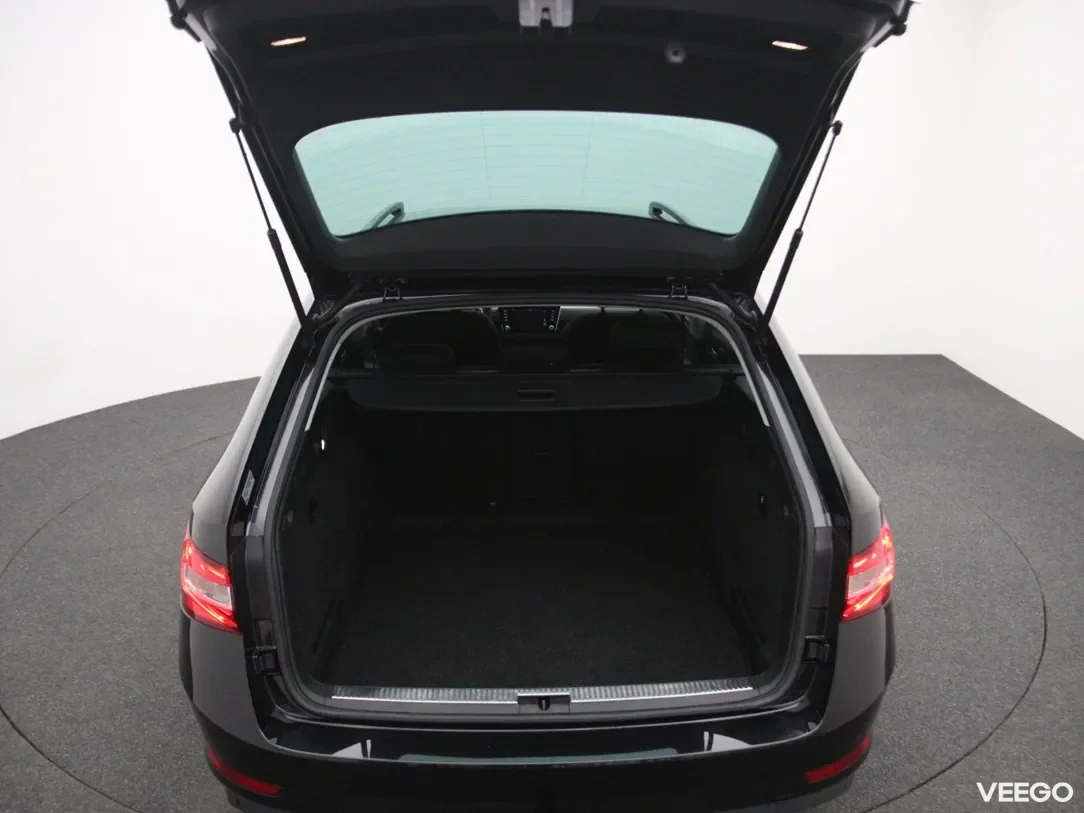 Skoda Superb 1.6 88kW