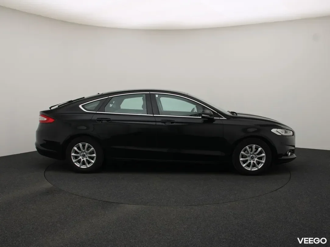 Ford Mondeo 1.5 118kW