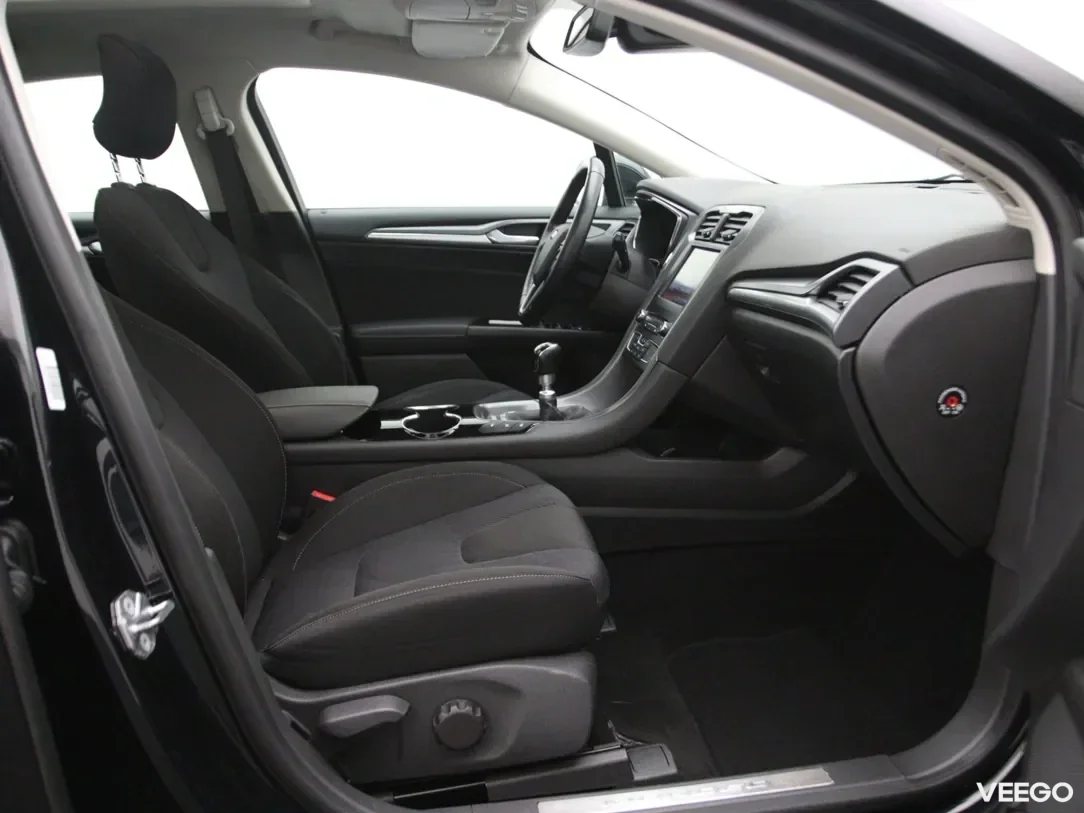 Ford Mondeo 1.5 118kW