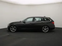 BMW 320 2 120kW thumbnail