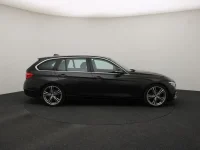 BMW 320 2 120kW thumbnail