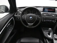 BMW 320 2 120kW thumbnail