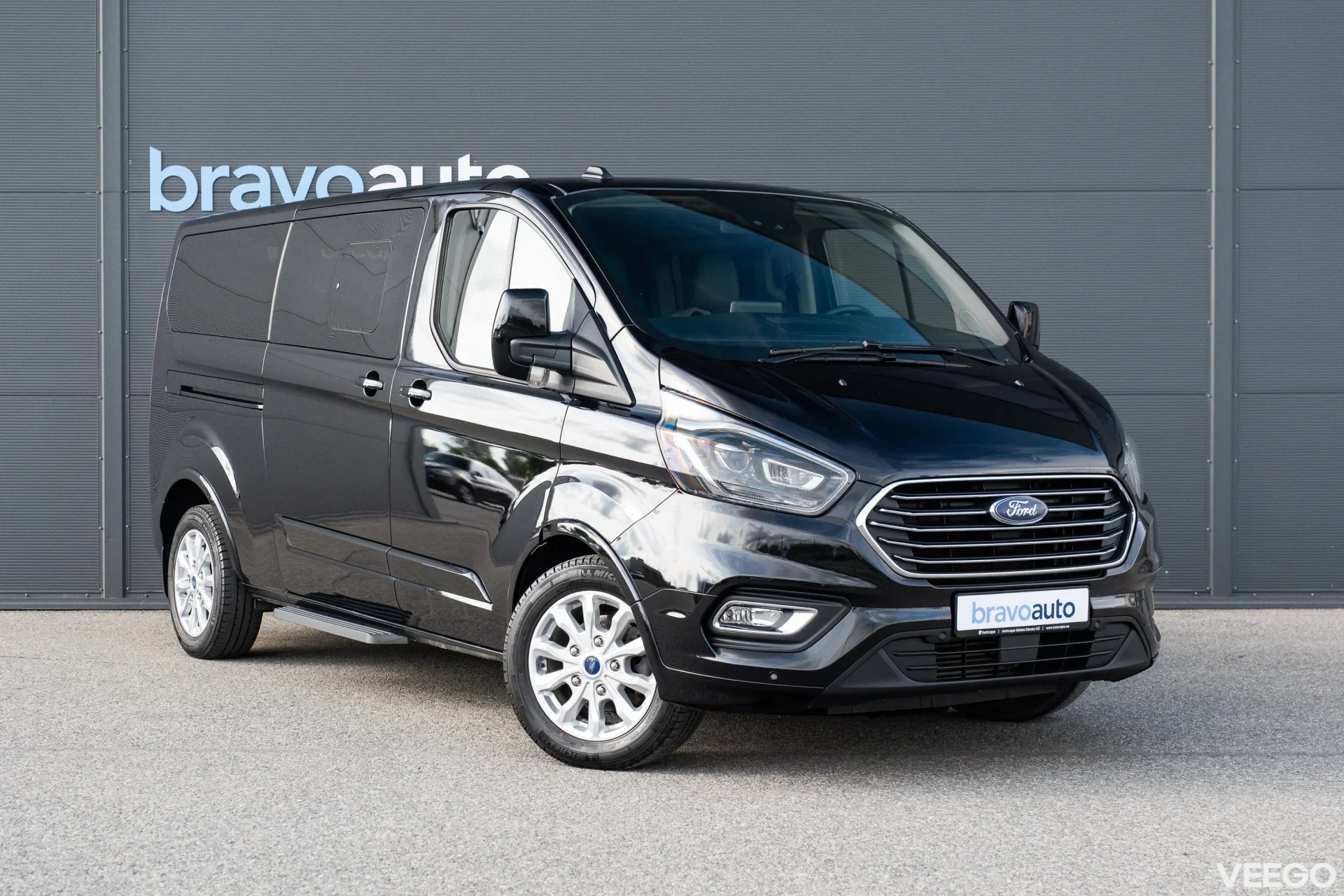 Ford Tourneo Custom Titanium 320L 2 136kW