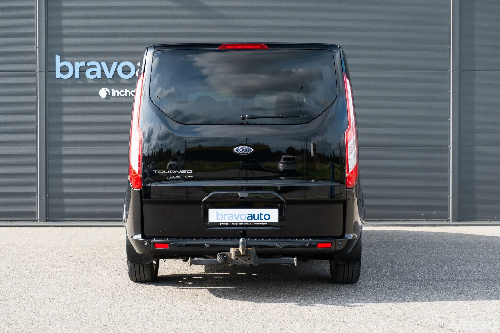 Ford Tourneo Custom Titanium 320L 2 136kW