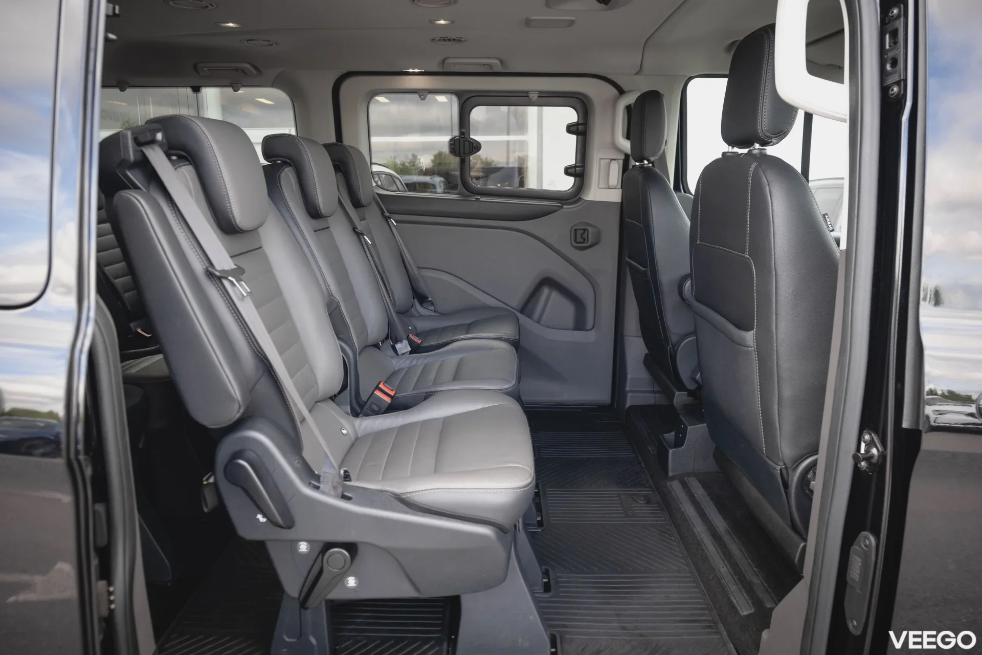 Ford Tourneo Custom Titanium 320L 2 136kW