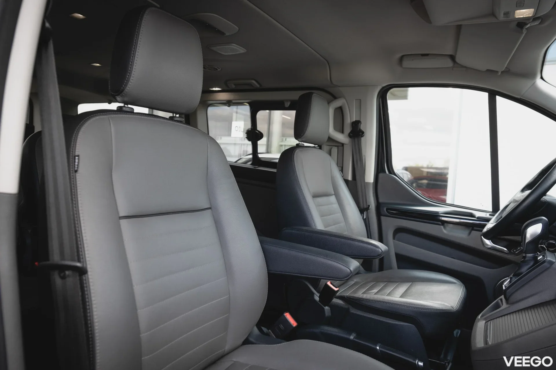 Ford Tourneo Custom Titanium 320L 2 136kW