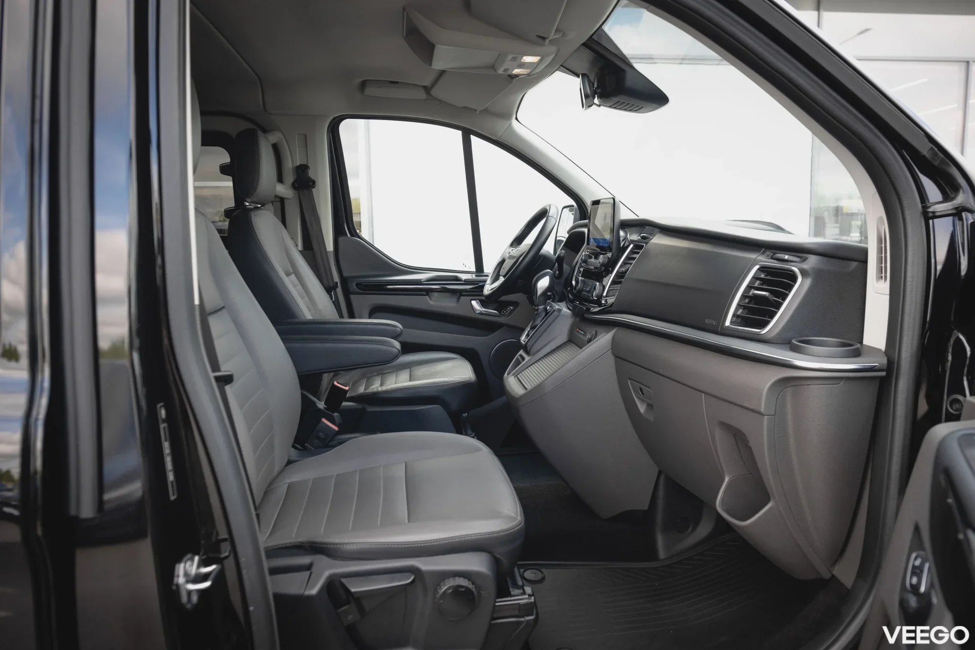Ford Tourneo Custom Titanium 320L 2 136kW