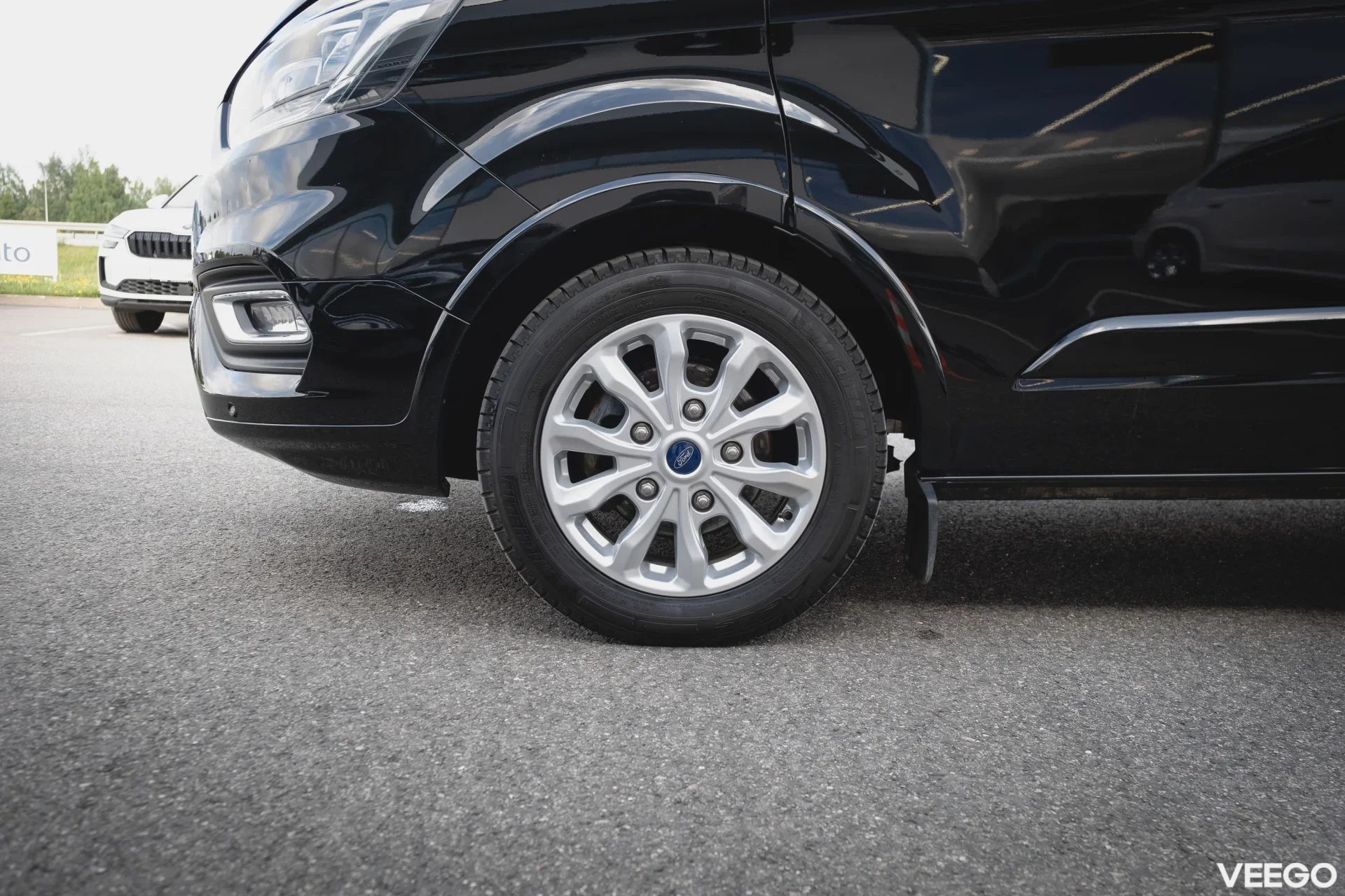 Ford Tourneo Custom Titanium 320L 2 136kW