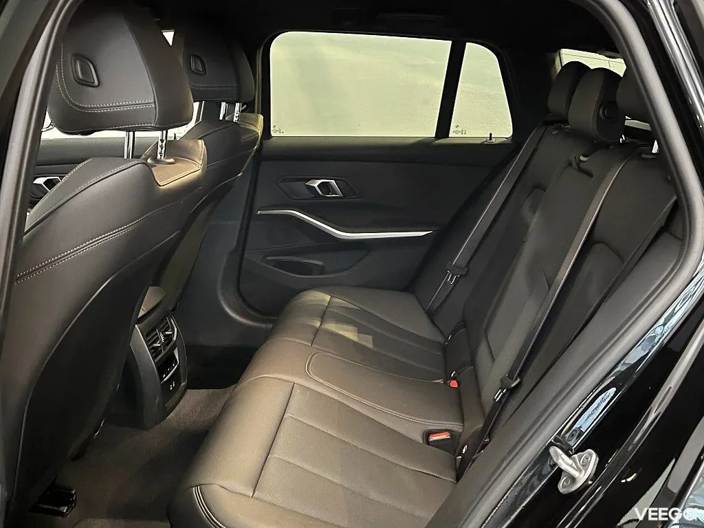 BMW 320 d xDrive Touring 4,95 ränta M Sport Pro Drag Rattvärme