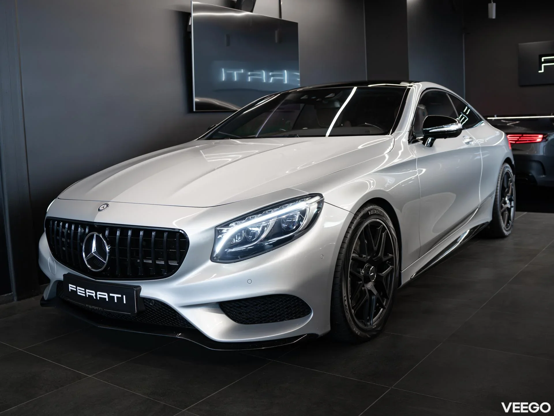 Mercedes-Benz S500 4.7 335kW