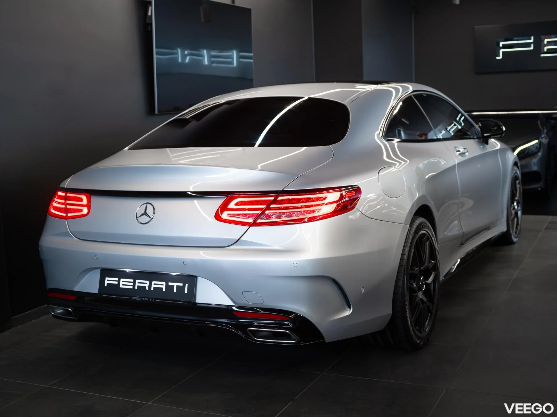 Mercedes-Benz S500 4.7 335kW