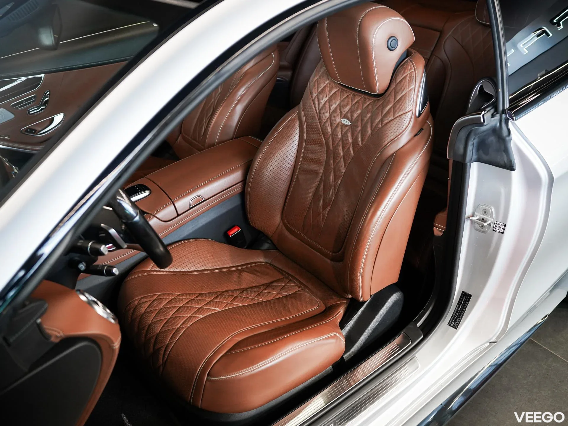 Mercedes-Benz S500 4.7 335kW
