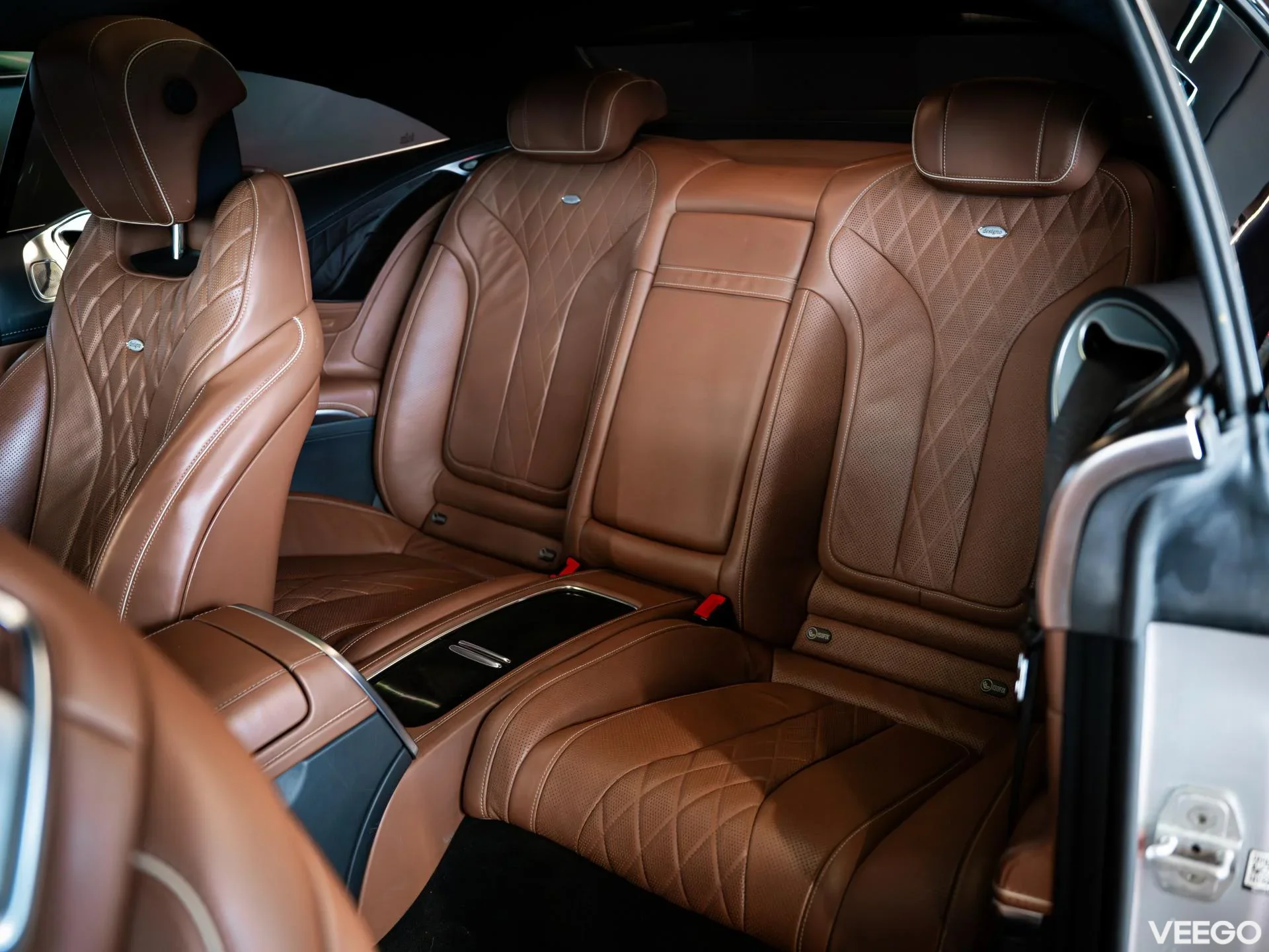 Mercedes-Benz S500 4.7 335kW